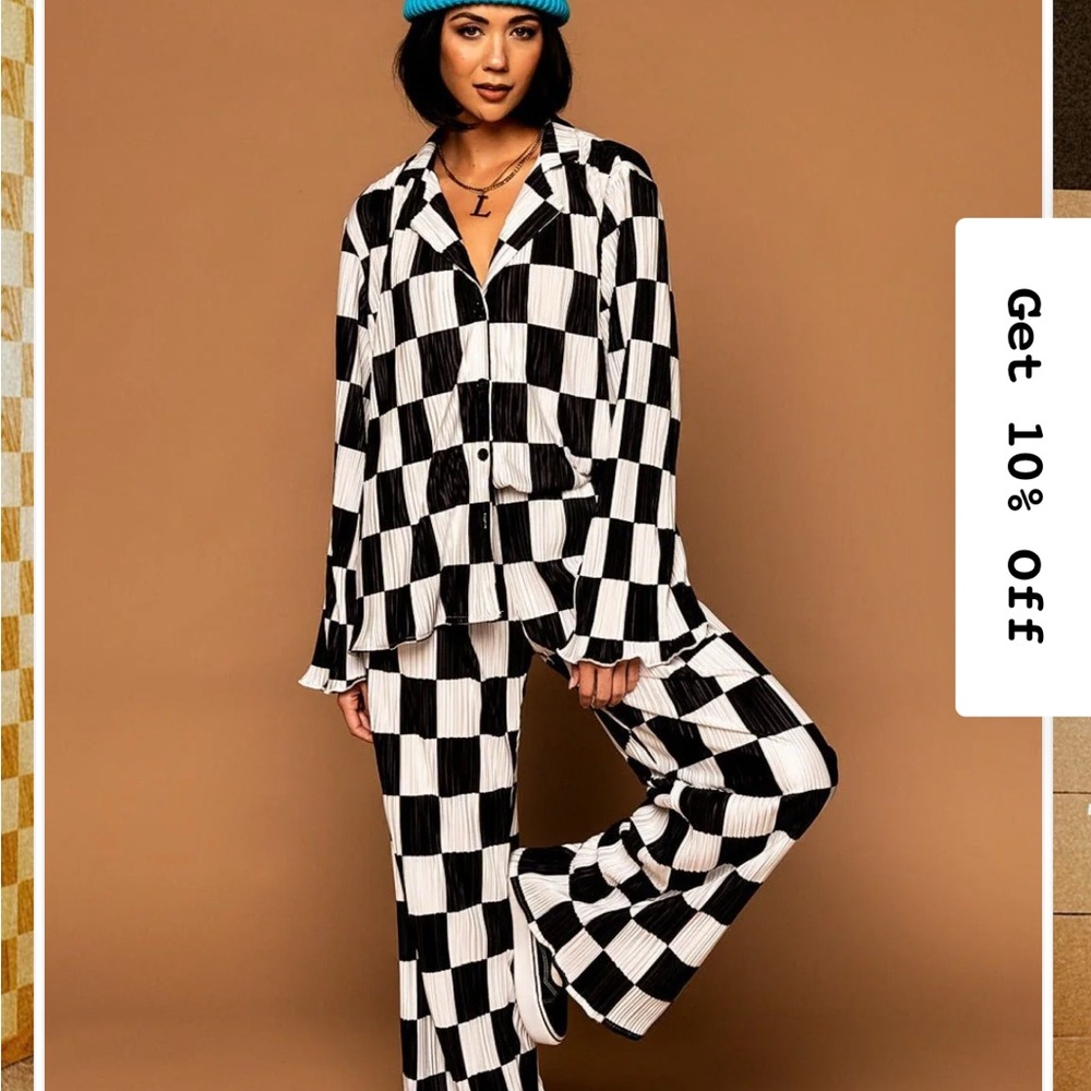 Long Sleeve Plissé Set in Checkerboard- Dressed in Lala